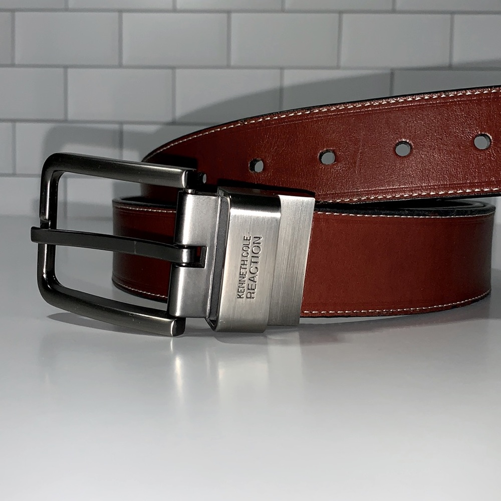 Kenneth Cole reversible black or brown PFE men’s belt.  Size 42.  EUC